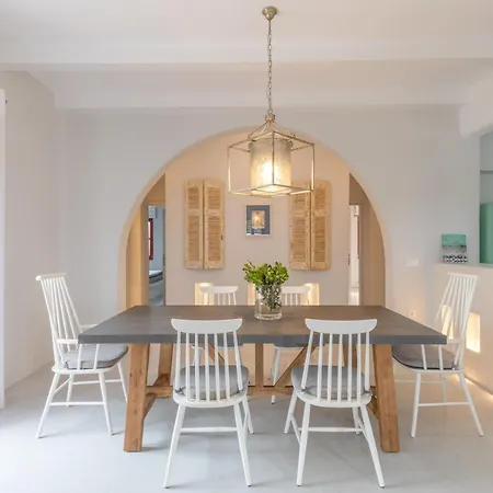 Marathi Mykonos Daire Klouvas