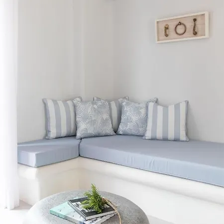 Marathi Mykonos Klouvas